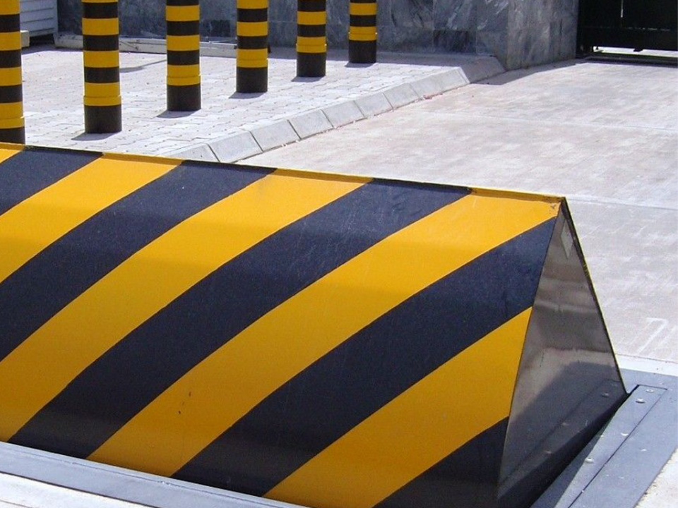 Hydraulic road blocks system - Automation company in Surat